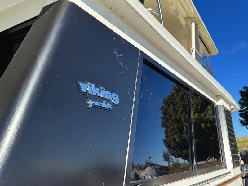 Slide: The Image of Viking 55 MOTOR YACHT WIDE BODY 1990 - 8171969