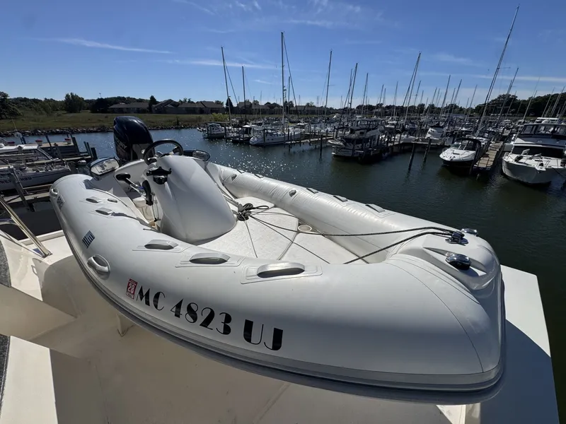 Slide: The Image of Viking 55 MOTOR YACHT WIDE BODY 1990 - 8172112