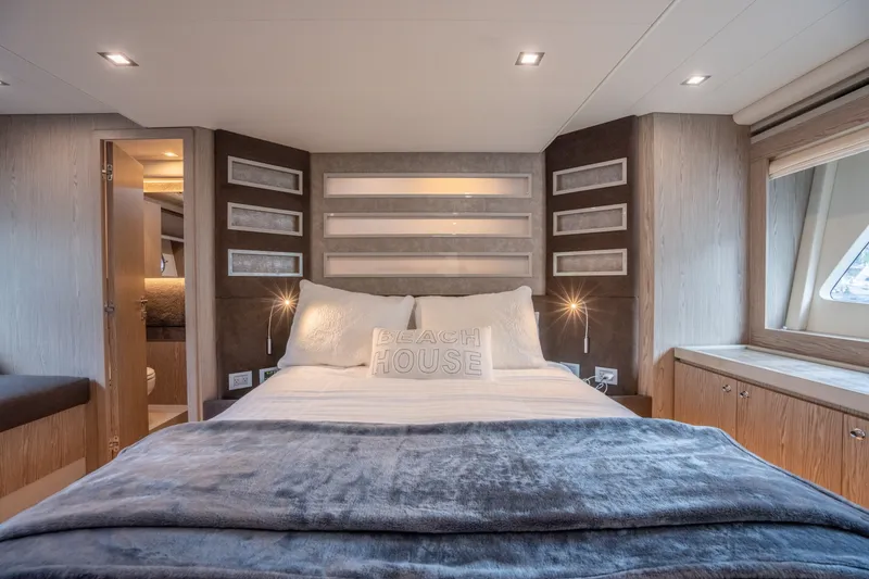 Slide: The Image of Ferretti 65 2016 - 8232546