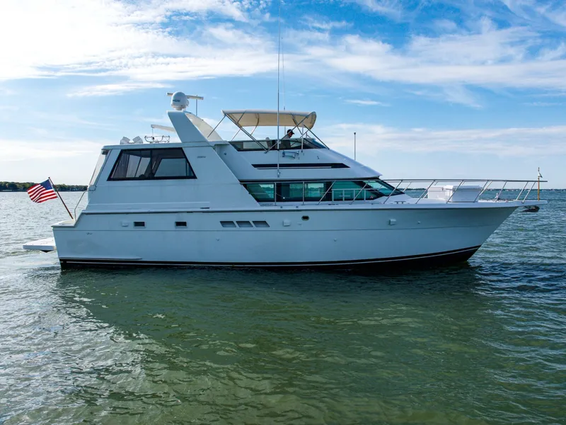 Slide: The Image of Hatteras 52 Cockpit Motor Yacht 1995 - 8173010