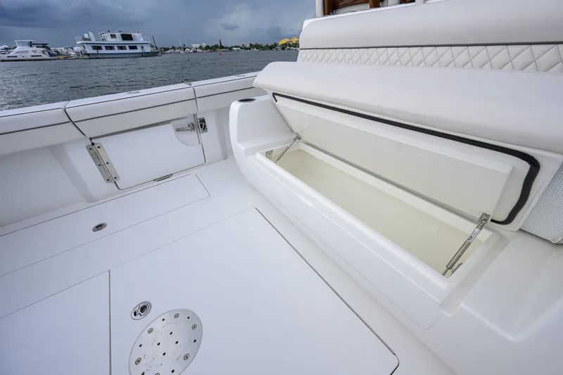Slide: The Image of Valhalla Boatworks V-41 2026 - 8173462