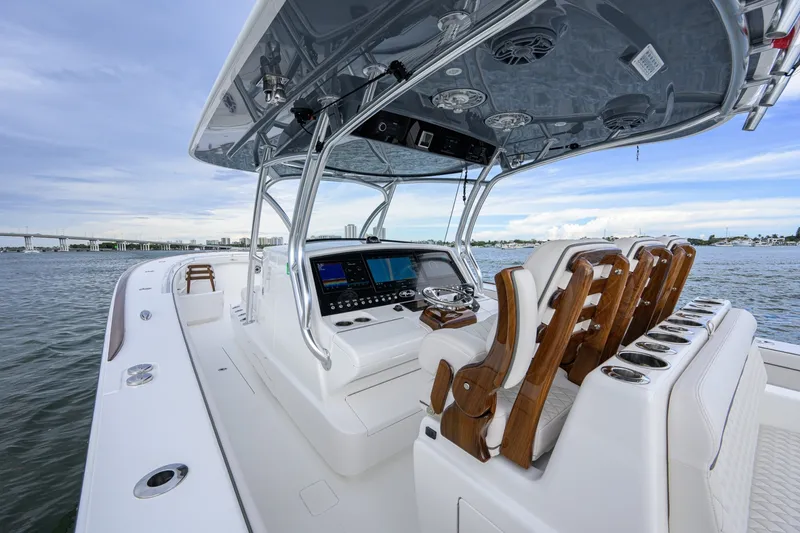 Slide: The Image of Valhalla Boatworks V-41 2026 - 8173472