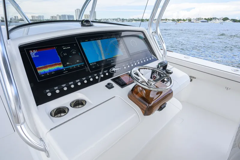 Slide: The Image of Valhalla Boatworks V-41 2026 - 8173473