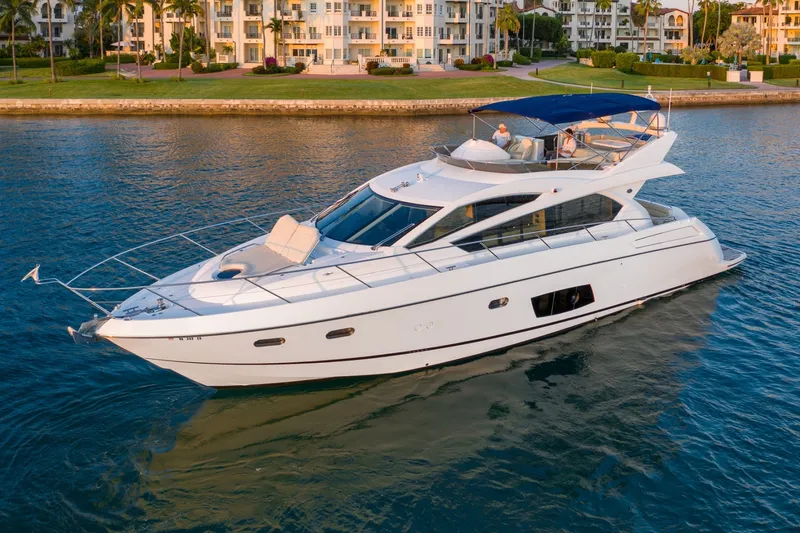 Slide: The Image of Sunseeker 69 2012 - 8330153