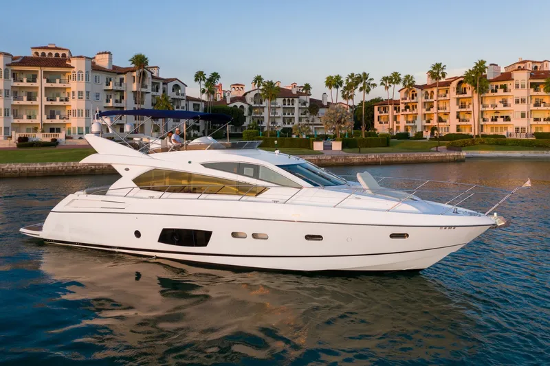 The Image of Sunseeker 69 2012 - 8330154