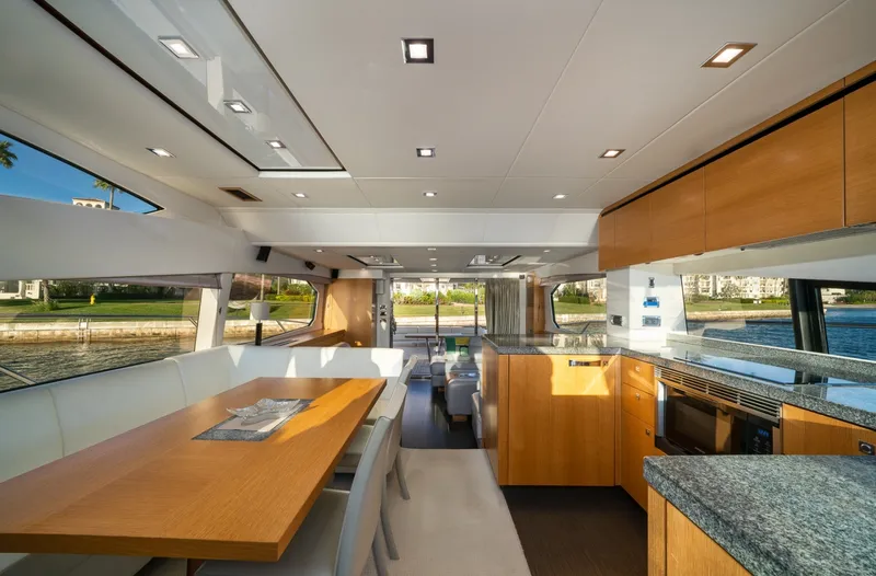 Slide: The Image of Sunseeker 69 2012 - 8330162