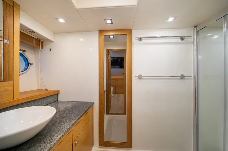 Slide: The Image of Sunseeker 69 2012 - 8330160