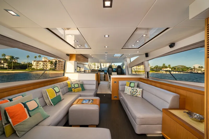 Slide: The Image of Sunseeker 69 2012 - 8330165