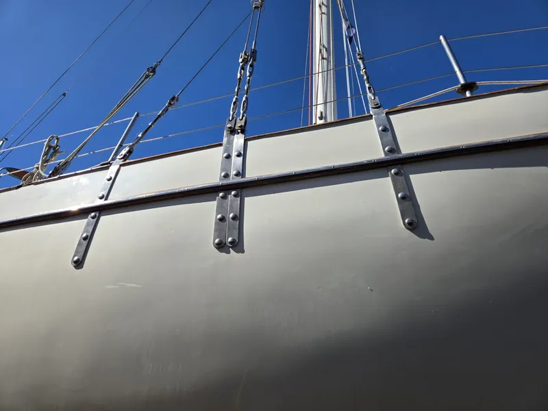 Slide: The Image of Westsail 43 Factory 1977 - 8216989