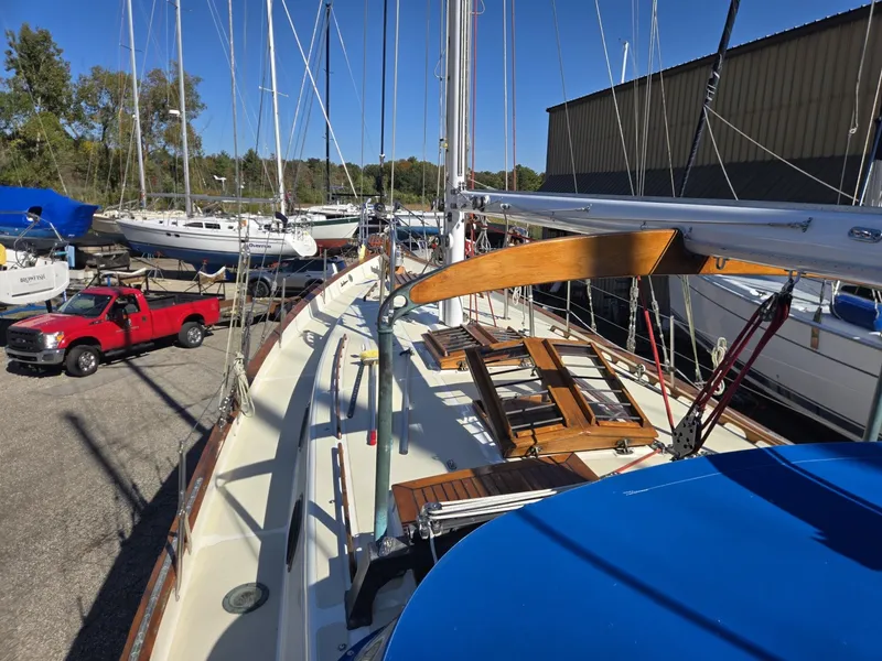 Slide: The Image of Westsail 43 Factory 1977 - 8216993