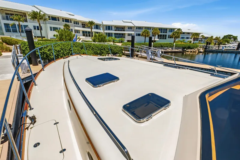 Slide: The Image of Hinckley Yachts Talaria 55MY 2007 - 8232066