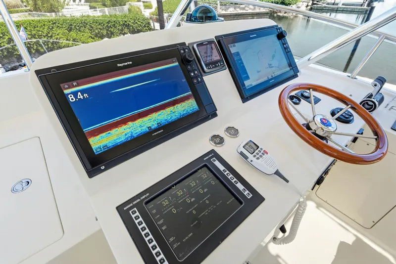 Slide: The Image of Hinckley Yachts Talaria 55MY 2007 - 8232051