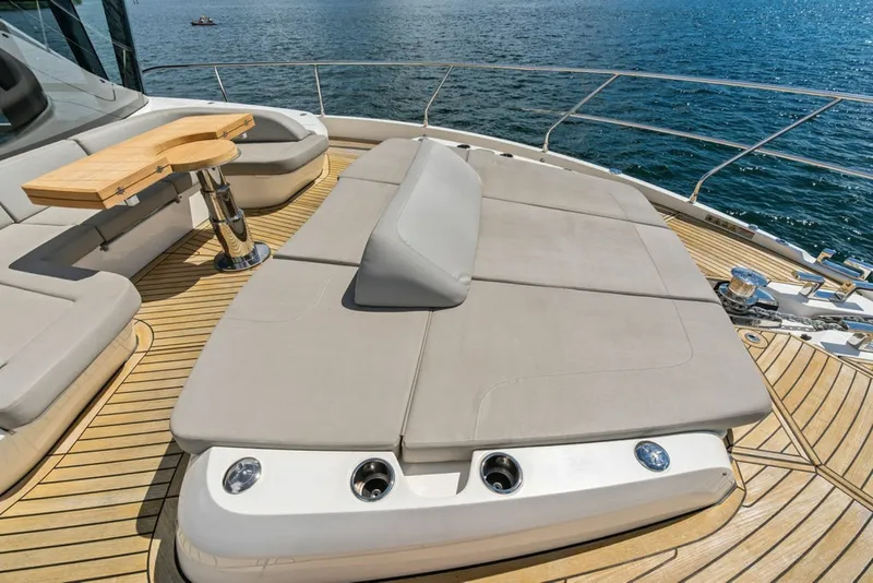 Slide: The Image of Absolute Navetta 64 2023 - 8232261