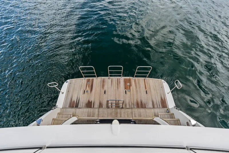 Slide: The Image of Absolute Navetta 64 2023 - 8232257