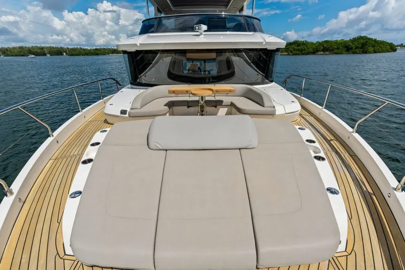 Slide: The Image of Absolute Navetta 64 2023 - 8232260