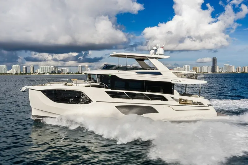Slide: The Image of Absolute Navetta 64 2023 - 8231836