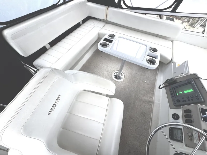 Slide: The Image of Carver Yachts 370 Voyager 1999 - 8232110