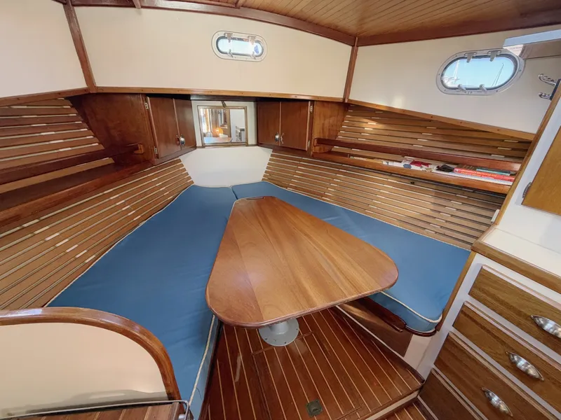 Slide: The Image of Covey Island Boat Works 36 1997 - 8232522