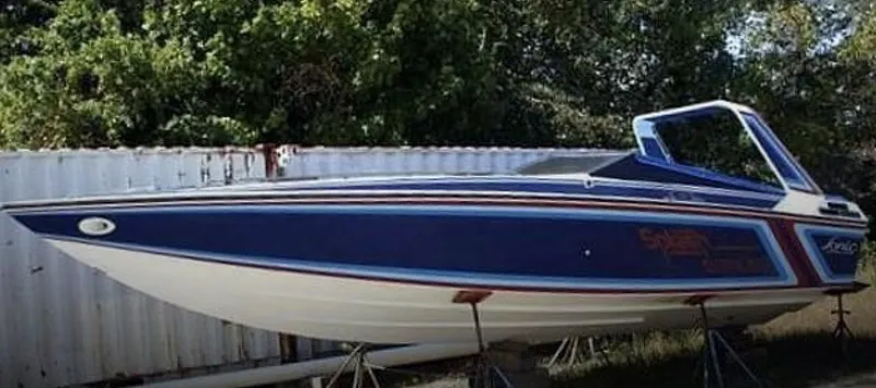 The Image of Sonic USA Boats 33 RS 1984 - 8308118