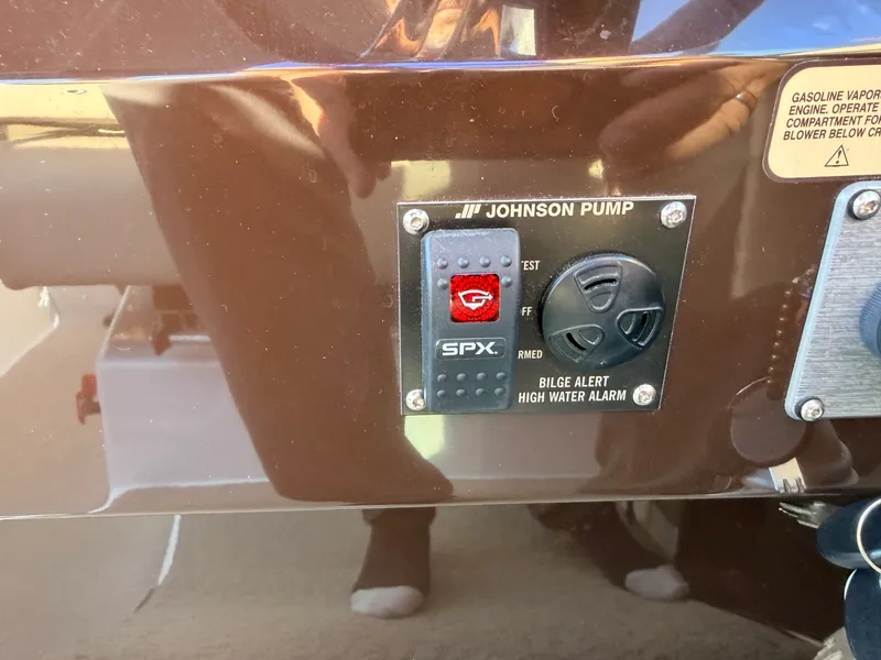 Slide: The Image of 2014 Regal 28 Express - 8325096