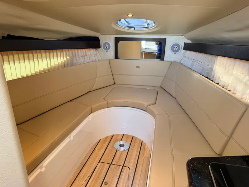 Slide: The Image of 2014 Regal 28 Express - 8325099