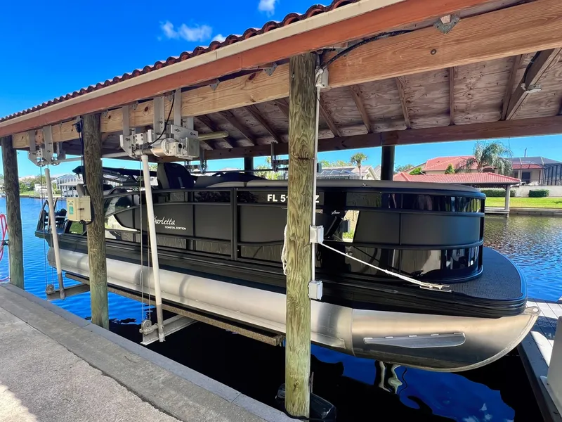 Slide: The Image of Barletta Lusso 23M 2025 - 8313404