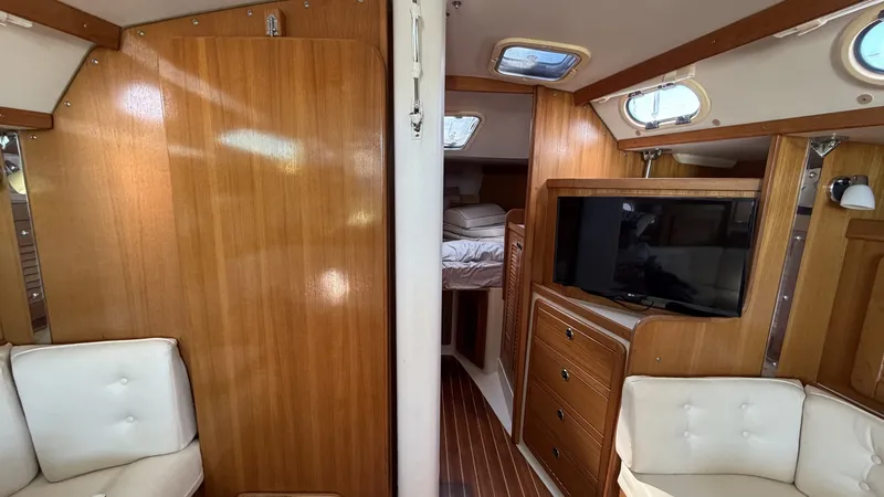 Slide: The Image of Catalina36 59 Salon Tv - 8313731