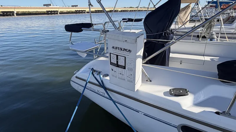 Slide: The Image of Catalina36 09 Exterior Stern - 8313786