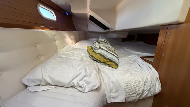 Slide: The Image of Catalina36 78 Aft Cabin Berth - 8313669