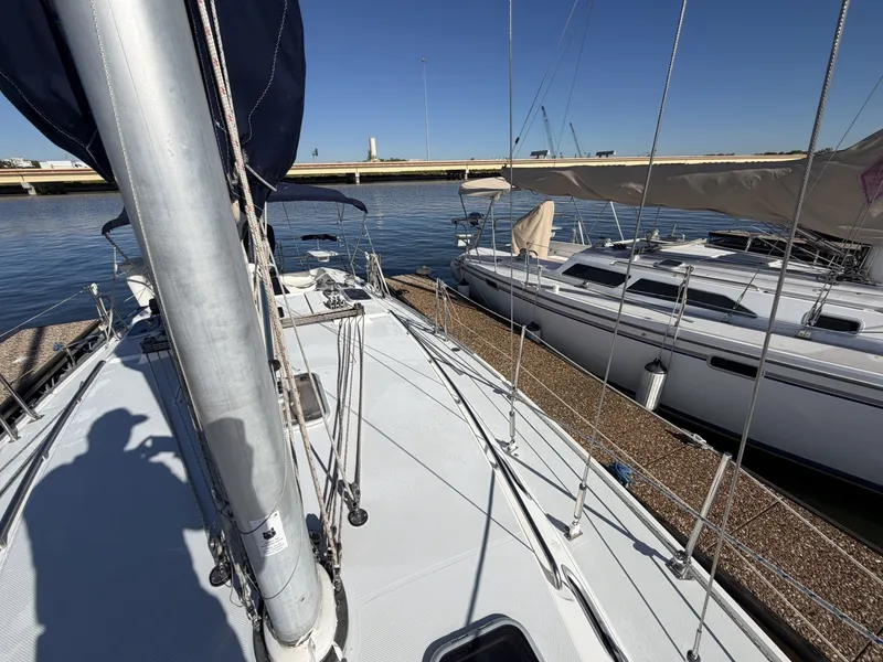 Slide: The Image of Catalina36 21 Exterior Mast - 8313774