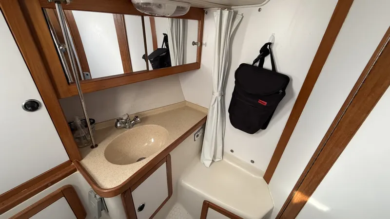 Slide: The Image of Catalina36 53 Head Sink - 8313740