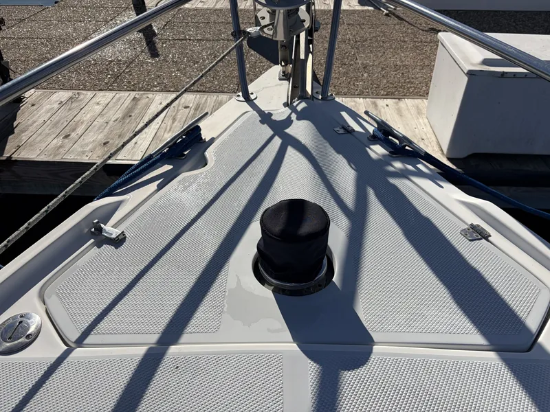 Slide: The Image of Catalina36 19 Exterior Cabin Top - 8313776