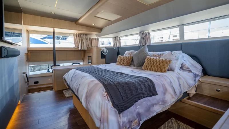 Slide: The Image of Aquila 54 Yacht 2025 - 8313715