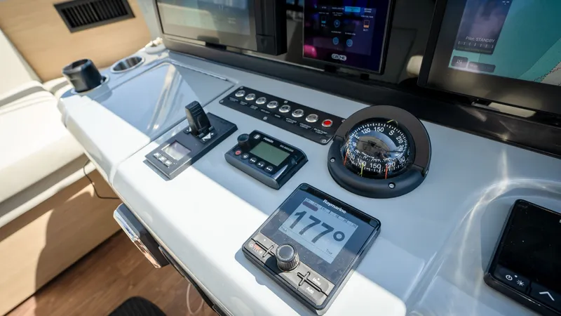 Slide: The Image of Aquila 54 Yacht 2025 - 8313696