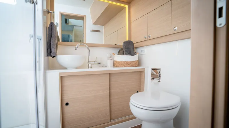 Slide: The Image of Aquila 54 Yacht 2025 - 8313733