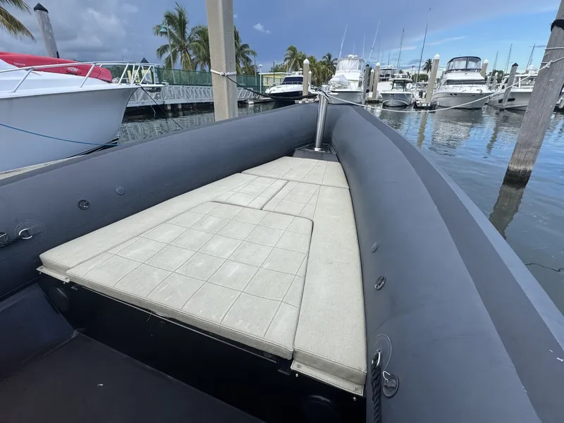 Slide: The Image of Seawater Phantom 280 2023 - 8381497