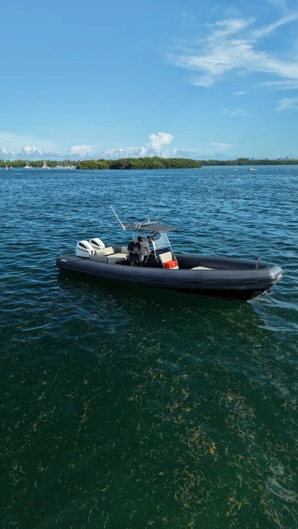 Slide: The Image of Seawater Phantom 280 2023 - 8381572