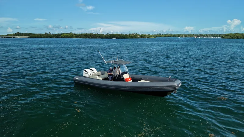 Slide: The Image of Seawater Phantom 280 2023 - 8381478