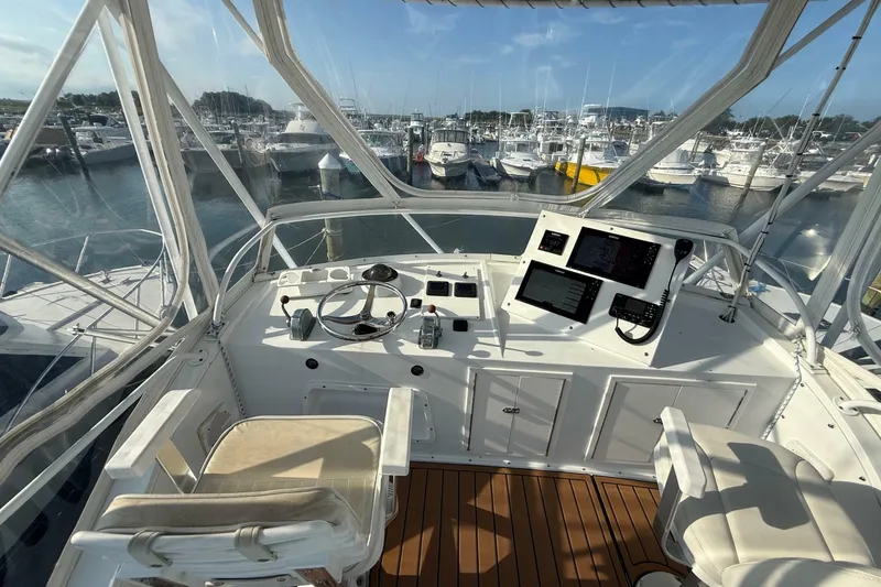 Slide: The Image of Bertram 35 Flybridge 1979 - 8317085