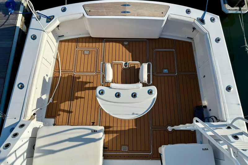 Slide: The Image of Bertram 35 Flybridge 1979 - 8317072