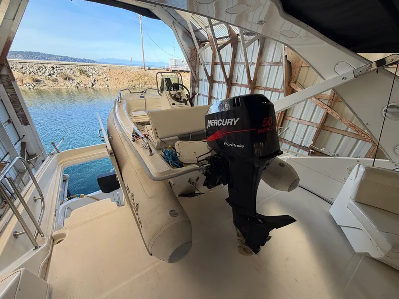 Slide: The Image of 2000 Bayliner 5288 Pilothouse Motoryacht - 8325151