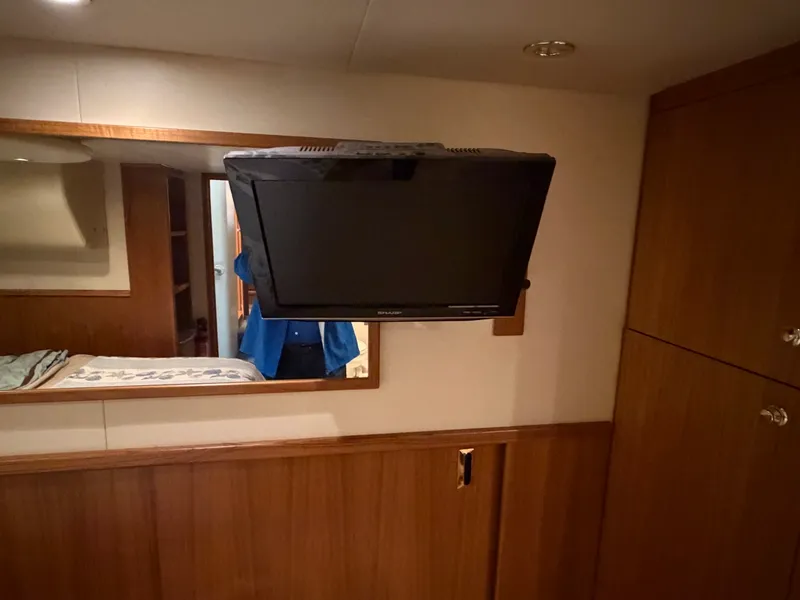 Slide: The Image of 2000 Bayliner 5288 Pilothouse Motoryacht - 8325144