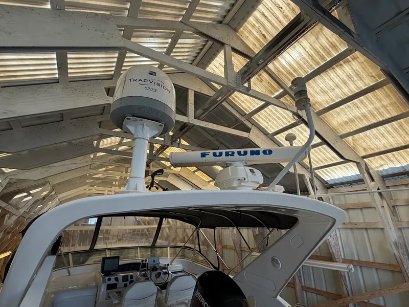 Slide: The Image of 2000 Bayliner 5288 Pilothouse Motoryacht - 8325155