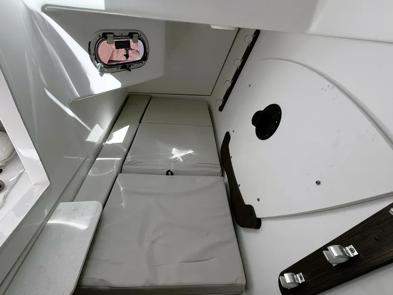 Slide: The Image of Pursuit DC 326 2023 - 8324150