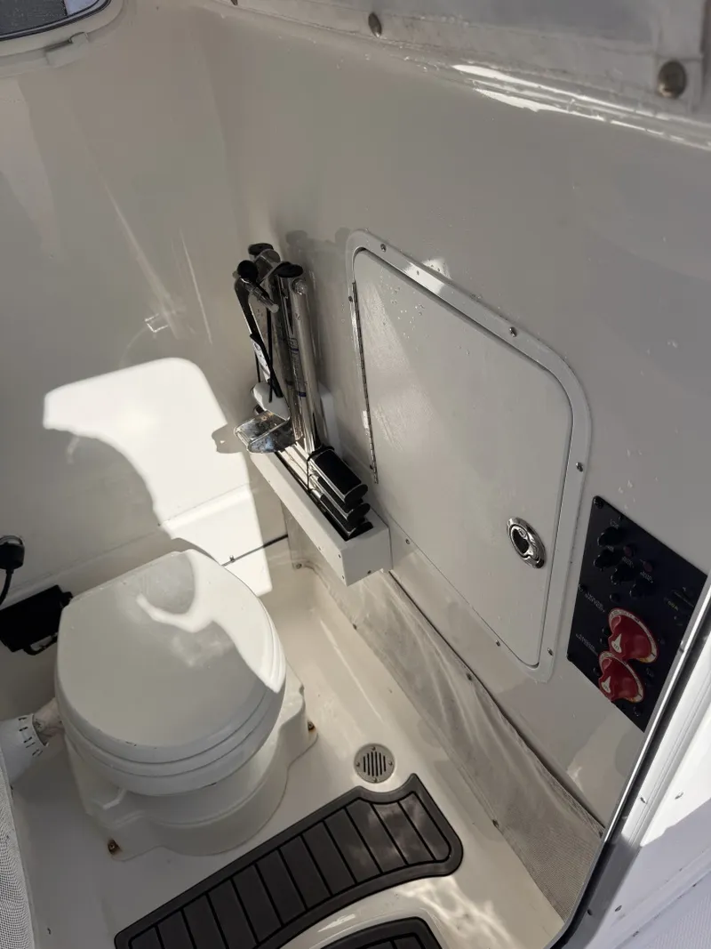Slide: The Image of Sea Hunt Gamefish 27FS 2023 - 8328793
