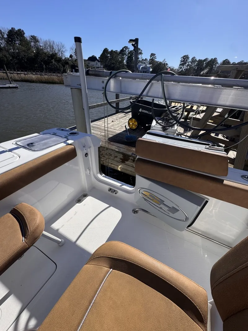 Slide: The Image of Sea Hunt Gamefish 27FS 2023 - 8328791