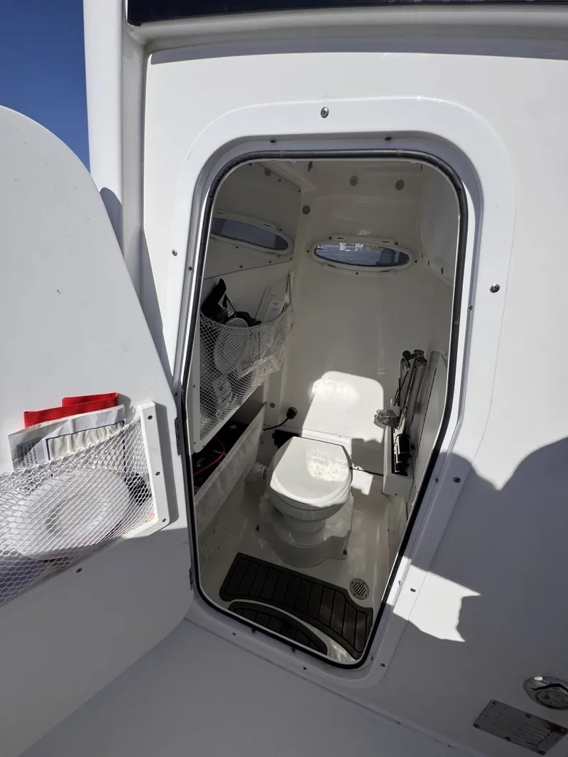 Slide: The Image of Sea Hunt Gamefish 27FS 2023 - 8328792