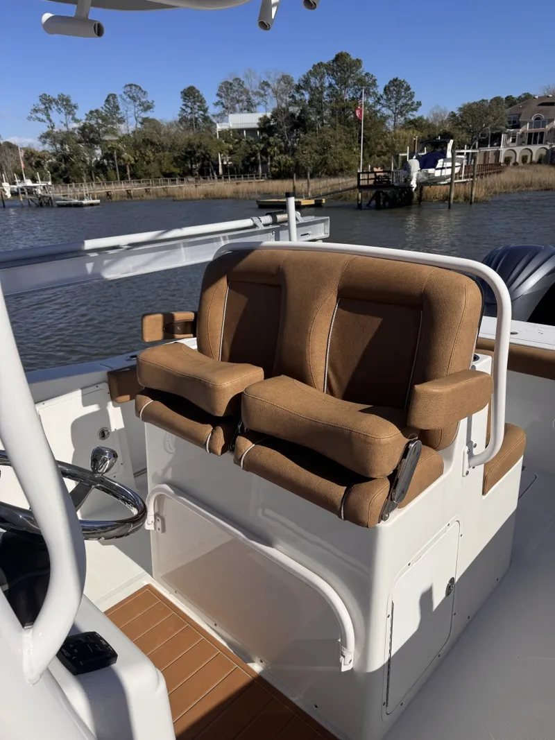 Slide: The Image of Sea Hunt Gamefish 27FS 2023 - 8328786