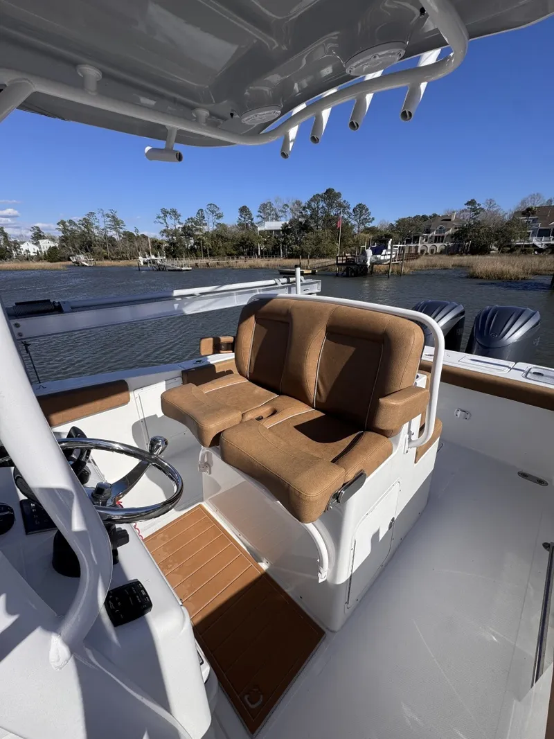 Slide: The Image of Sea Hunt Gamefish 27FS 2023 - 8328785