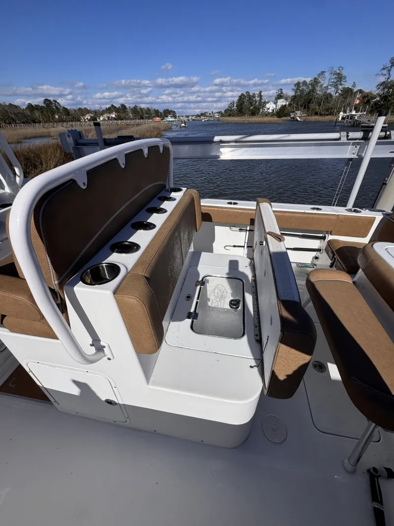 Slide: The Image of Sea Hunt Gamefish 27FS 2023 - 8328794